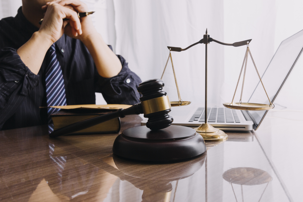 What Does a Personal Injury Lawyer Do?